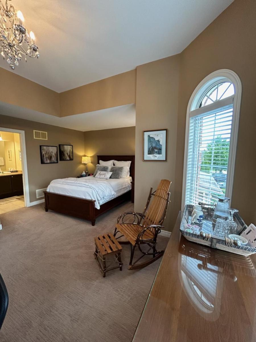 Willow Pond Satellite B&B Port Perry Exteriör bild